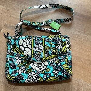New Vera Bradley Tablet Hipster Island Blooms Purse Crossbody